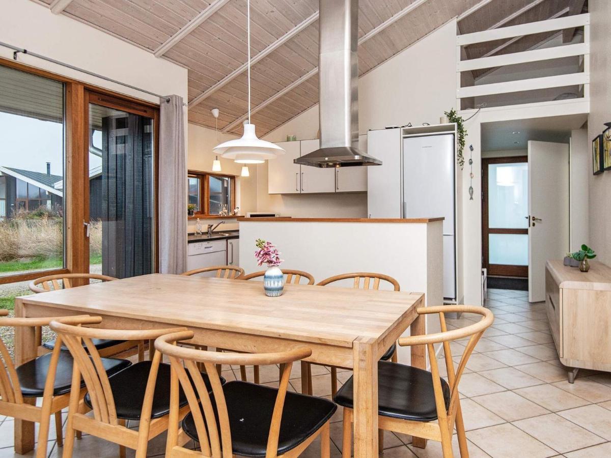 Three-Bedroom Holiday Home In Ulfborg 4 Thorsminde Zewnętrze zdjęcie